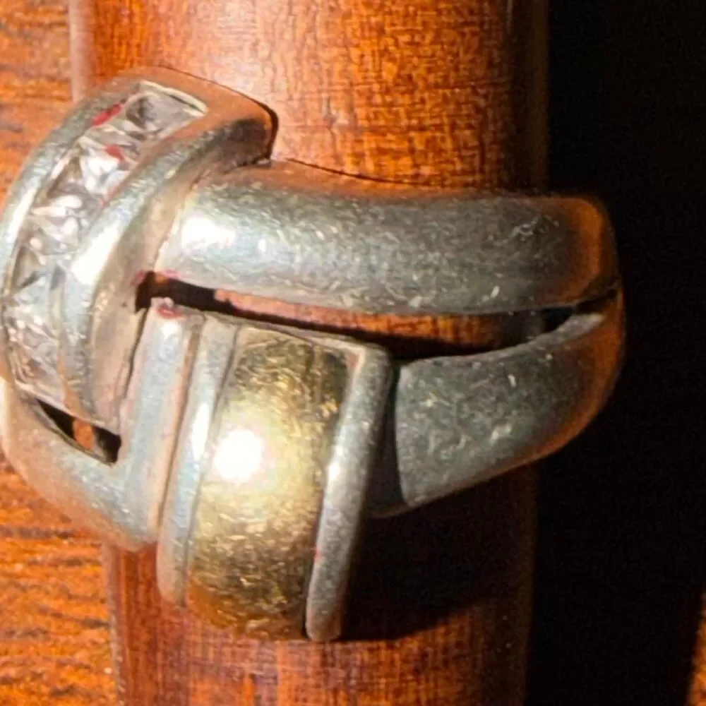 Source Unknown silver ring